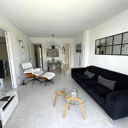 Vivalidays Yolanda Apartment